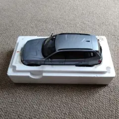 BMW X3 シルバー 1/18 ミニカーのサムネイル