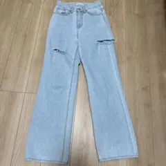 ライトブルー ストレートデニム ダメージ加工