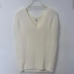 ノースリーブニット 白