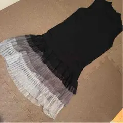 送料無料♡Forever21チュチュレースワンピース♡ブラックグレー