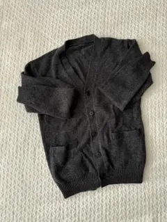 無印　洗えるウールミドルゲージVネックカーディガン　紳士S チャコールグレー