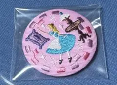 ディズニー 不思議の国のアリス 刺繍缶バッジ