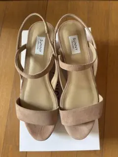 PELLICO SUNNY スエード サンダル ベージュのサムネイル