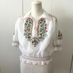 ハンガリー民族衣装 カロチャ刺繍ブラウス カットワークレース 東欧 フォークロア ハンガリー民族衣装 カロチャ刺繍ブラウス カットワークレース