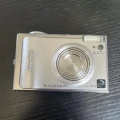 名機【完動美品】FUJIFILM FinePix F10 デジカメ シルバー - メルカリ
