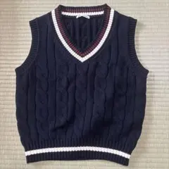 GUネイビー ケーブル編み ニットベスト Mサイズ