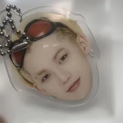 treasure ヒョンソク K-POP アクリルキーホルダー