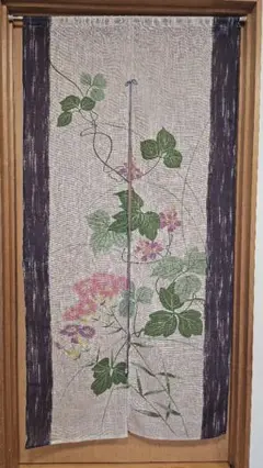 花と葉の模様のれん