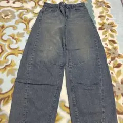 GUダークグレー ストレートレッグデニム S