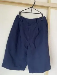 ユニクロ　大人女子ハーフパンツ　ネイビー