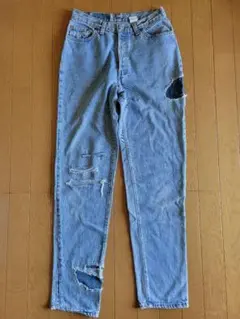 レトロ　ビンテージ　Levi's ライトブルーダメージデニム