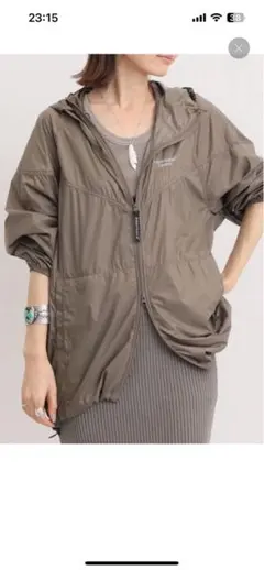 カーキ ナイロン フード付き ジャケット