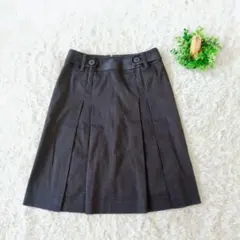 アーヴェヴェ プリーツスカート 黒 ボックスプリーツ 膝丈 38のサムネイル