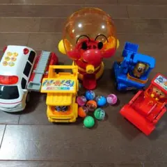 アンパンマンガチャころりん　車　セット