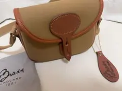 最終値下げ 美品 Brady ブレディ コルネ カーキ - メルカリ