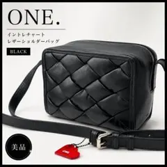 【美品】ONE. 別注 イントレチャート レザーショルダーバッグ 黒のサムネイル