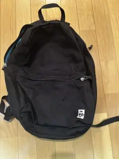 黒のシンプルバックパック Chums