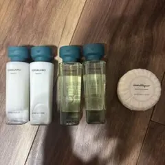 サルヴァトーレ フェラガモ コンヴィーヴィオ アメニティ 4本セット