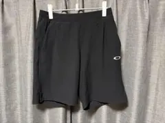OAKLEY ショートパンツ ブラックのサムネイル