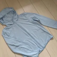 ユニクロ　エアリズム UVカット⭐︎水色 ジップアップパーカー 130cm