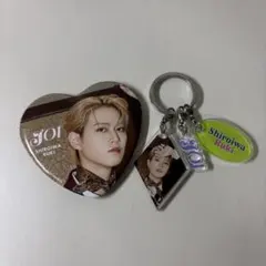 JO1 白岩瑠姫 キーホルダー POPUP クリスマス ポップアップ 缶バッジ