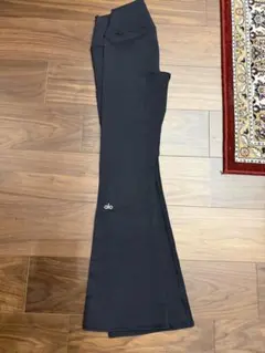 alo ヨガパンツ 7/8 ブーツカット