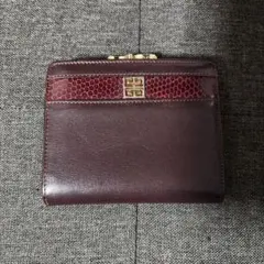 GIVENCHY 二つ折り財布　ワインレッドのサムネイル