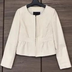 UNTITLED ラメ入りノーカラージャケット　通勤コーデ