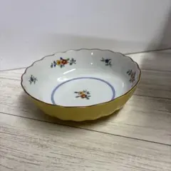 Item thumbnail for item 2ff685b3-a6b8-4050-b2a1-b10b7b4f1457