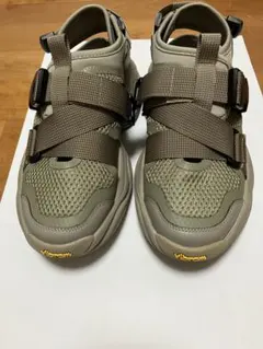 Item thumbnail for item 04a458e0-9a48-4813-a871-507ae8956a64