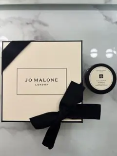 JO MALONE イングリッシュ ペアー & フリージア ボディクリーム