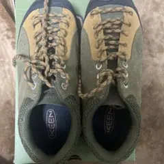 エ*ペ様 KEEN キーン ジャスパー SMOKED PEARL 24cm