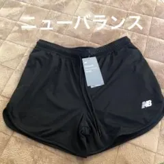 ニューバランス　ショートパンツ