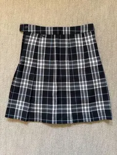 チェック柄スカート