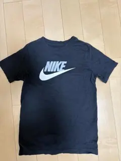 NIKE ナイキ キッズ Tシャツ ブラック Mのサムネイル