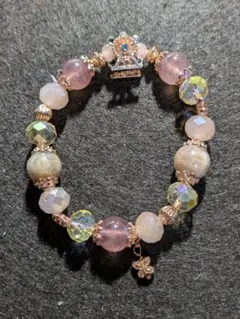 ローズクォーツ天然石ビーズブレスレット 蝶と観覧車のチャーム付き