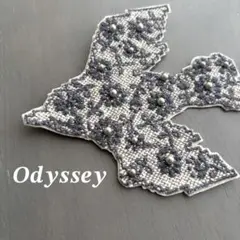 ②127 ミナペルホネン ブローチアクセサリー ハンドメイド 鳥刺繍モチーフ