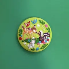 ディズニー 刺繍缶バッジ