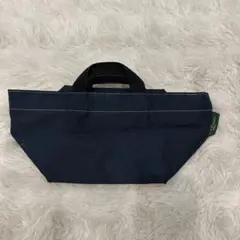 Item thumbnail for item f3c3c49d-bbe0-46b6-aa55-3e79e7ed93d2