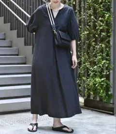 ✴︎美品✴︎B.C STOCK Simplicite ブラック半袖ロングワンピース