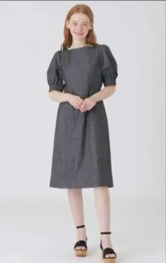 超美品!BLUE LABEL CRESTBRIDGE ひざ丈ワンピ、サイズ38