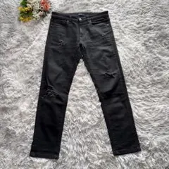 ユニクロジーンズ　ウルトラストレッチスキニーフィットジーンズ　【Ｍ】　ブラック