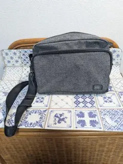 Item thumbnail for item 372055eb-7575-4cd6-9873-175951e8b36e