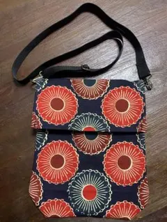 Item thumbnail for item 211ba919-5fd5-488d-891e-f9e55b9ac952