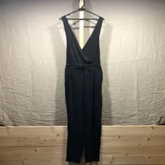 黒 Vネック オールインワン 未使用タグ付き