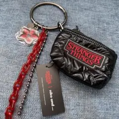 ストレンジャーシングス　ニコアンド　チャーム　ポーチ　デモゴルゴン　新品未使用