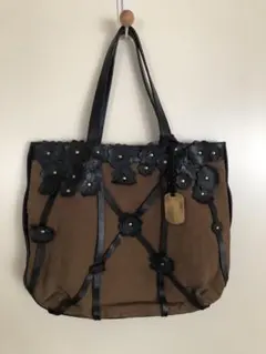 Item thumbnail for item 28280383-2ad8-40b5-84d3-d1fdc08df0a6