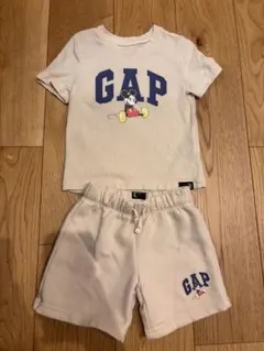 着画あり GAP セットアップ　ミッキーマウス Tシャツ ショートパンツ セット