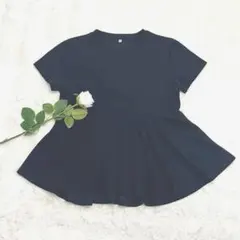 COCA【美品】Mサイズエンボス切り替えフレアトップス ぺプラムTシャツ黒