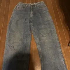 GUESS デニムパンツ ジーンズのサムネイル